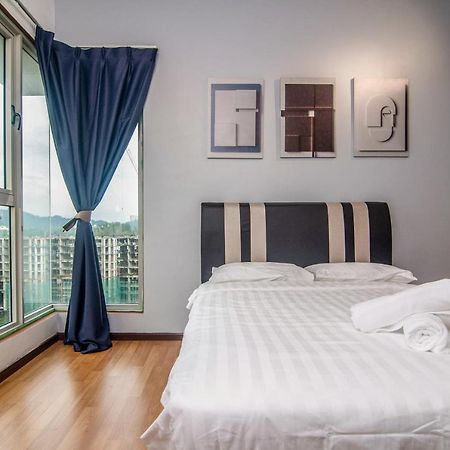 סרי קמבאנגן Flora Residence One South By Idealhub מראה חיצוני תמונה